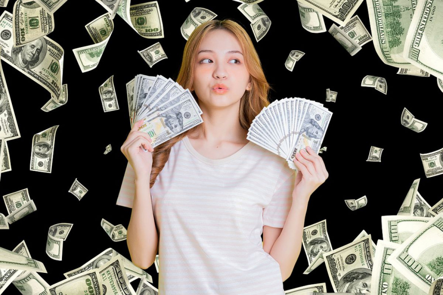 What does it mean to dream of a lot of money